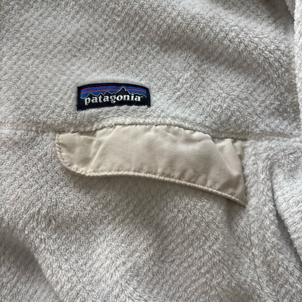 Patagonia Cream Textured Fleece Pullover - Picture 3 of 4